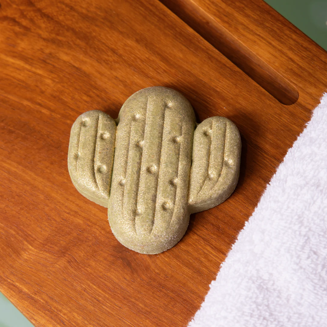 Santal & Amber Bath Bomb - Image 3