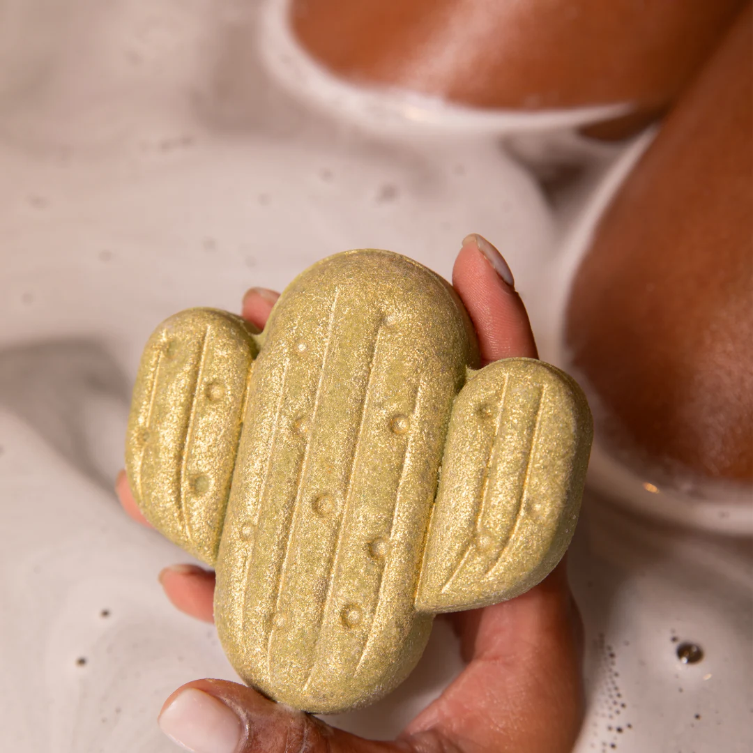 Santal & Amber Bath Bomb - Image 4
